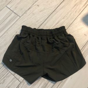 Lululemon Tracker Short IV 4 ways stretch 4”